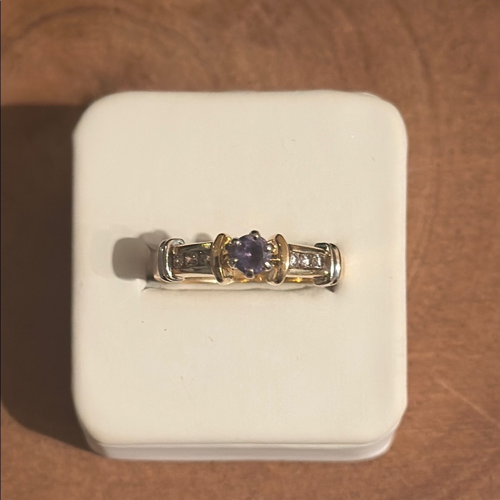 14 karat gold engagement or wedding ring super rare, purple, sapphire,
